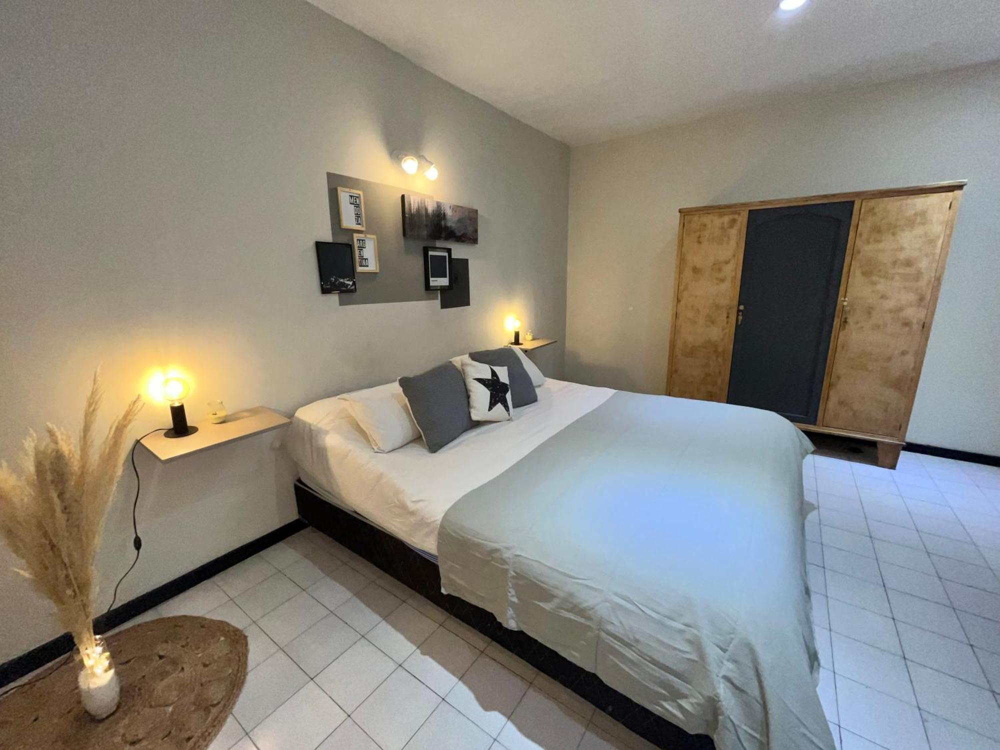 Departamento Espana A 3 Cuadras Plaza Independencia メンドーサ エクステリア 写真